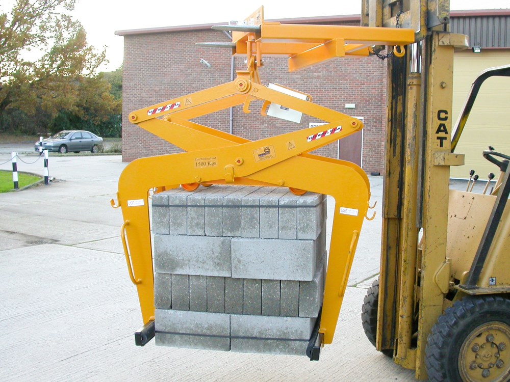 Scanlift’s best selling grab, the 1311, is used to transport larger packs.