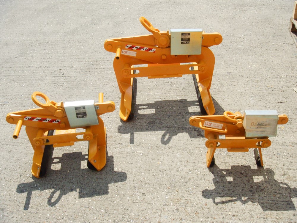 A range of heavy-duty kerb grabs – very strong and rugged – with a SWL up to 700kg.